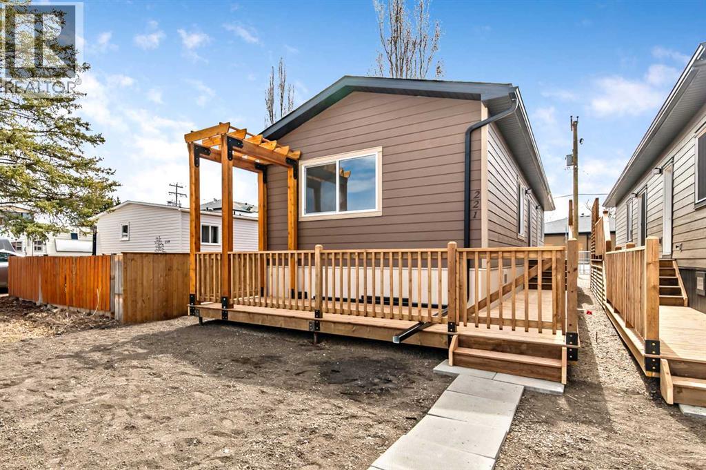1 Avenue Nw Unit 221, Diamond Valley, AB T0L 0H0