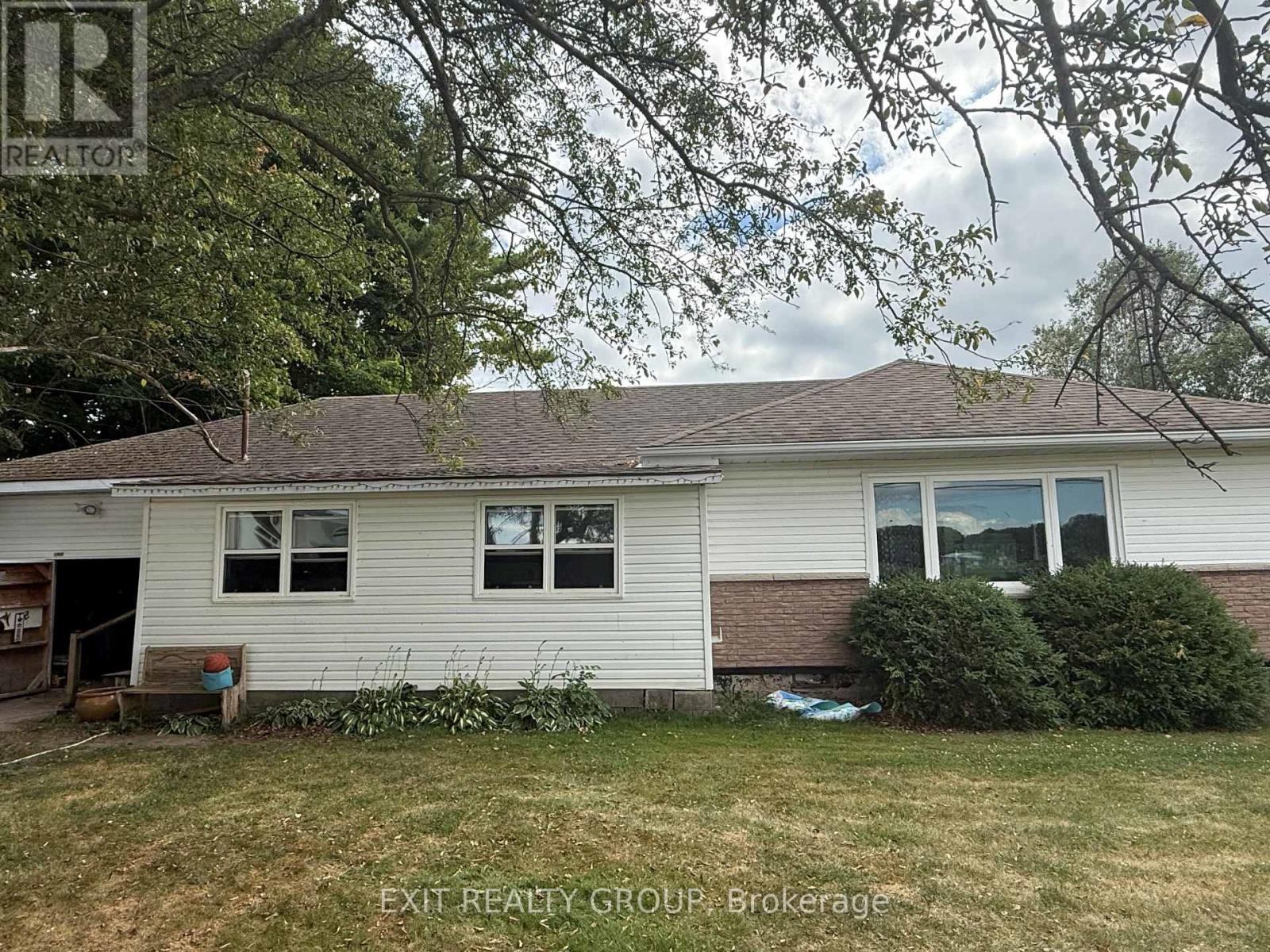 1126 County Rd 10, Prince Edward County Picton, ON K0K 2T0
