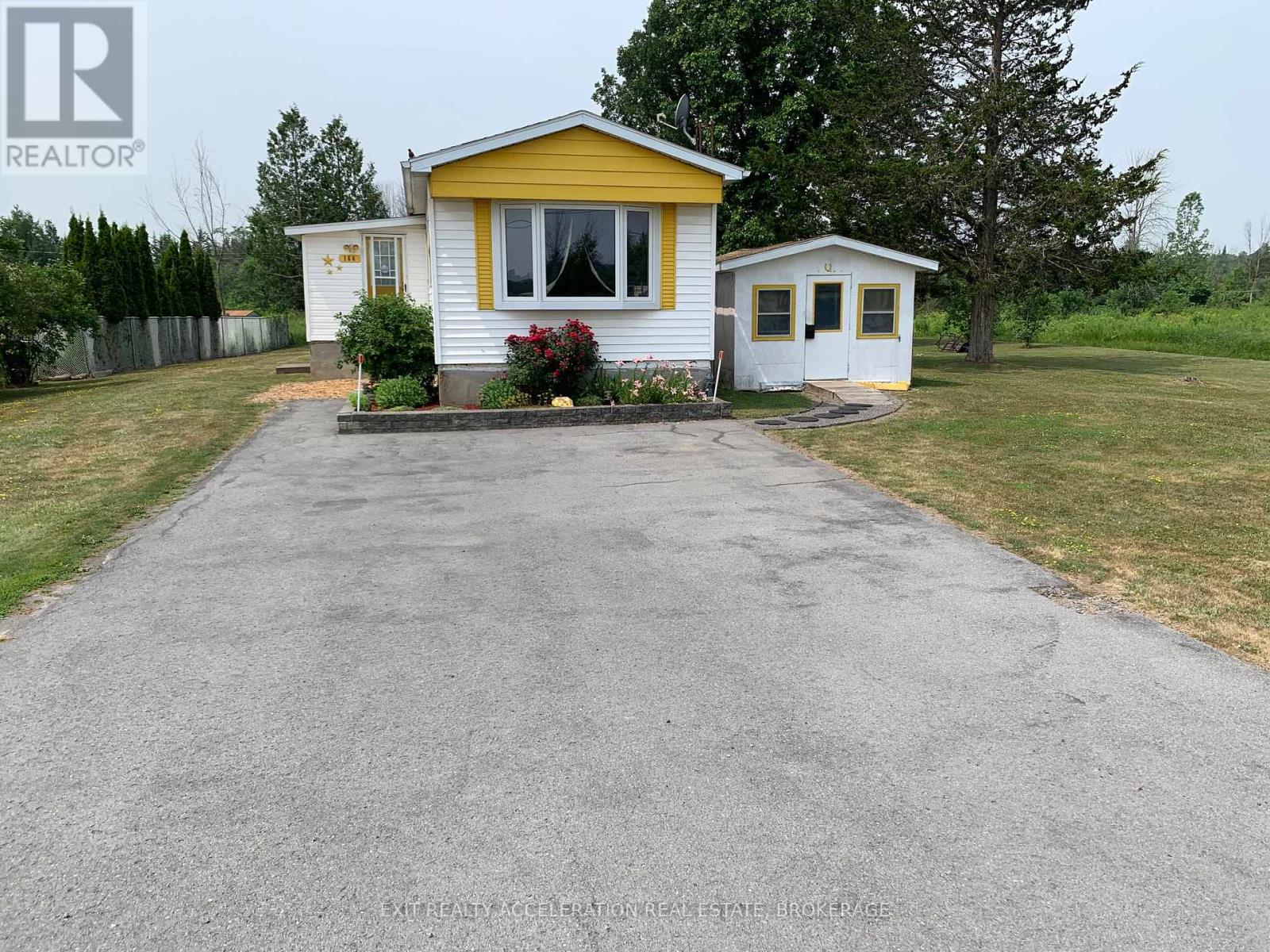 164 Kimmetts Side Rd, Greater Napanee, ON K7R 3L2