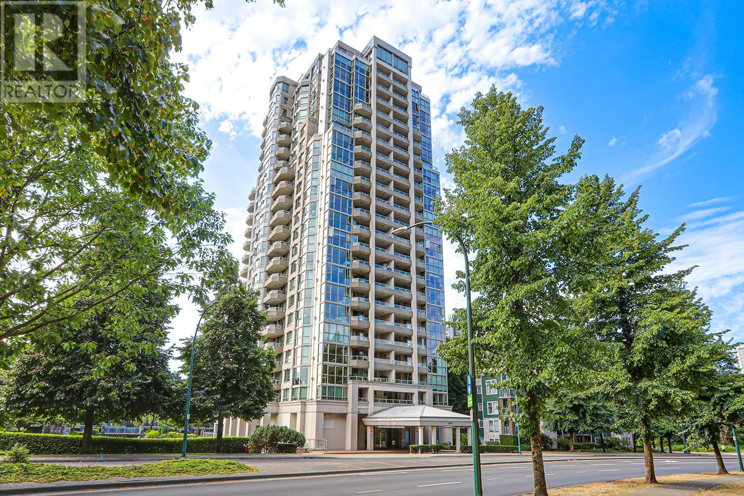 3070 Guildford Way Unit 1102, Coquitlam, BC V3B 7R8