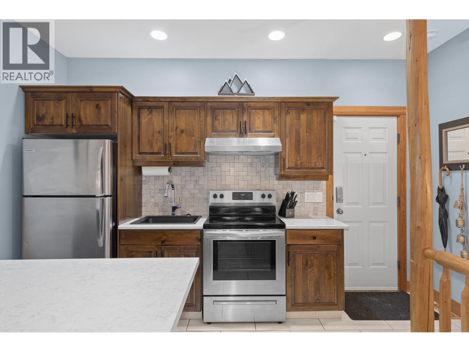 5015 Snowbird Way Unit 16, Big White, BC V1P 1P3