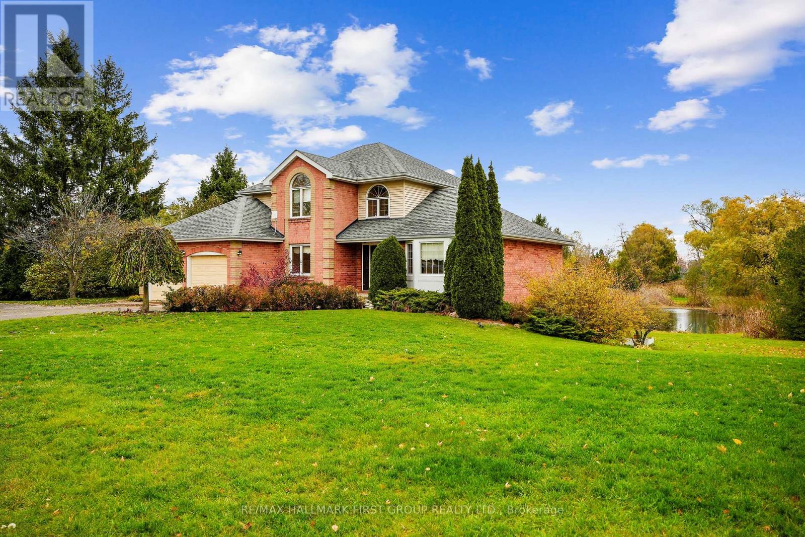 18 Skye Valley Dr, Hamilton, ON K9A 0Z1