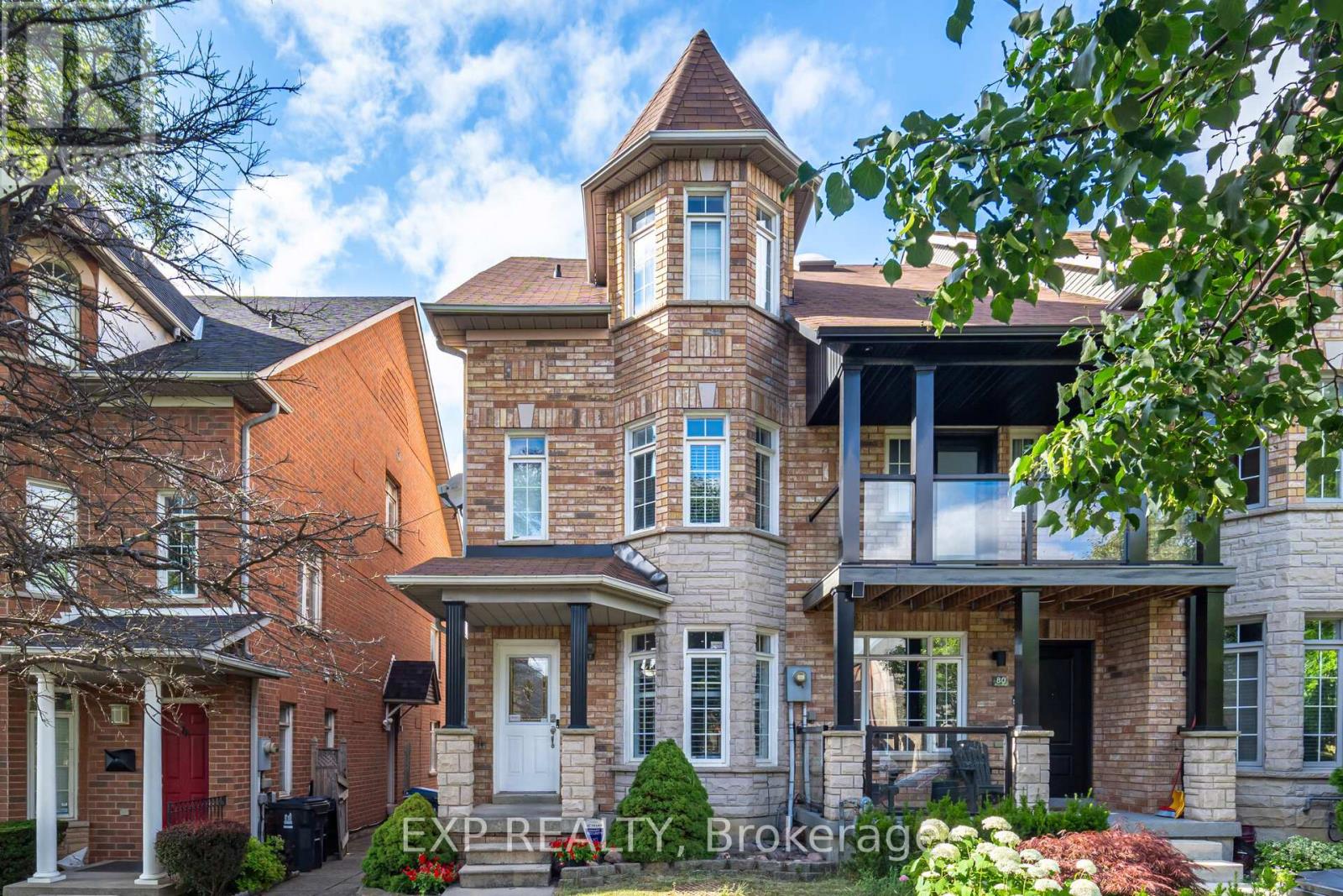 78 Rory Rd, Toronto, ON M6L 3G1