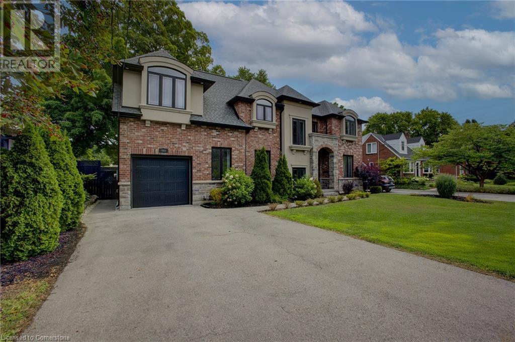 991 Glenwood Ave, Burlington, ON L7T 2K1