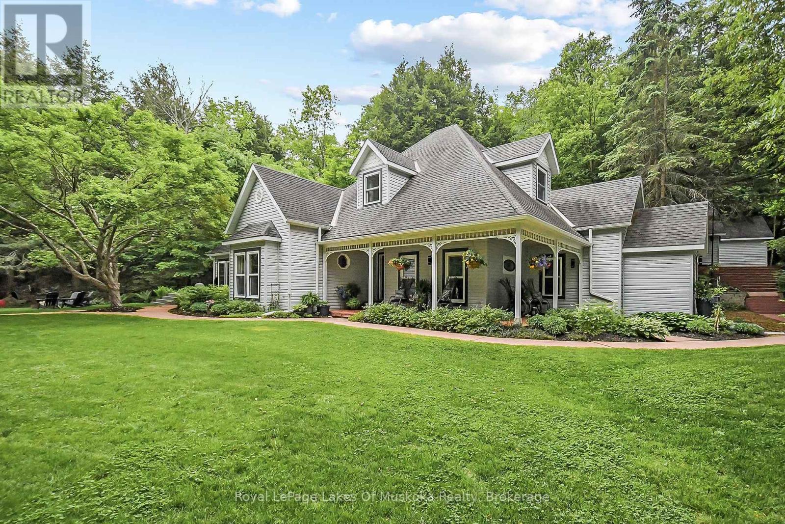 103 Southbank Dr, Bracebridge, ON P1L 1G3