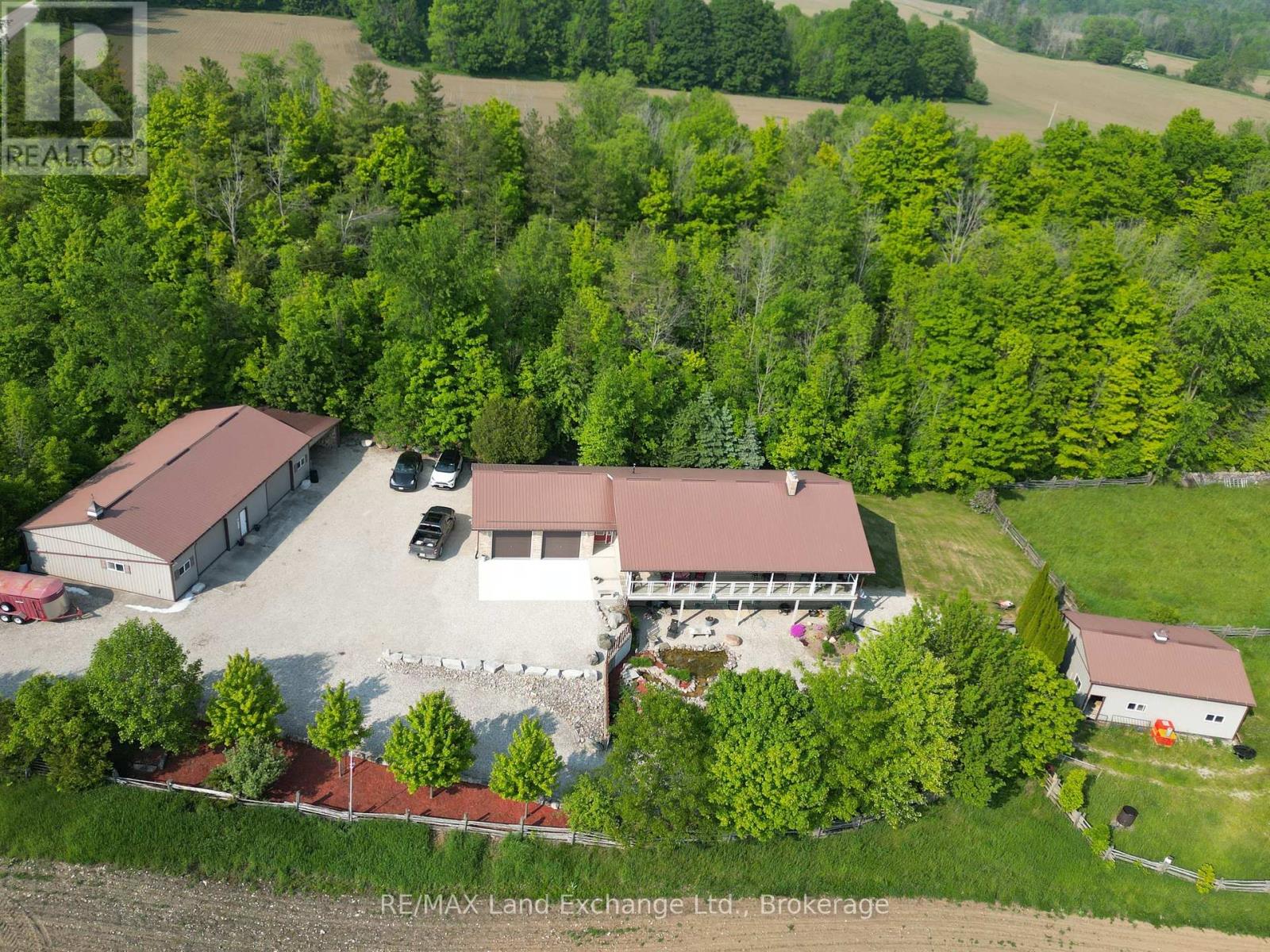 390 Paradise Lake St, Huron-Kinloss, ON N0G 2H0