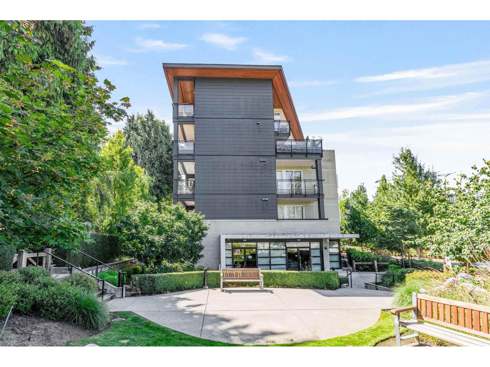 13919 Fraser Highway Unit 205, Surrey, BC V3T 4E6