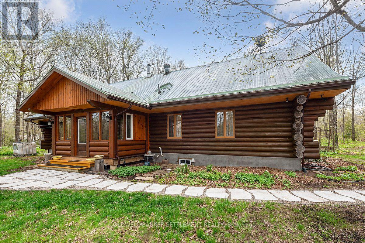 506 Holbrook Rd, Montague, ON K7A 4S7