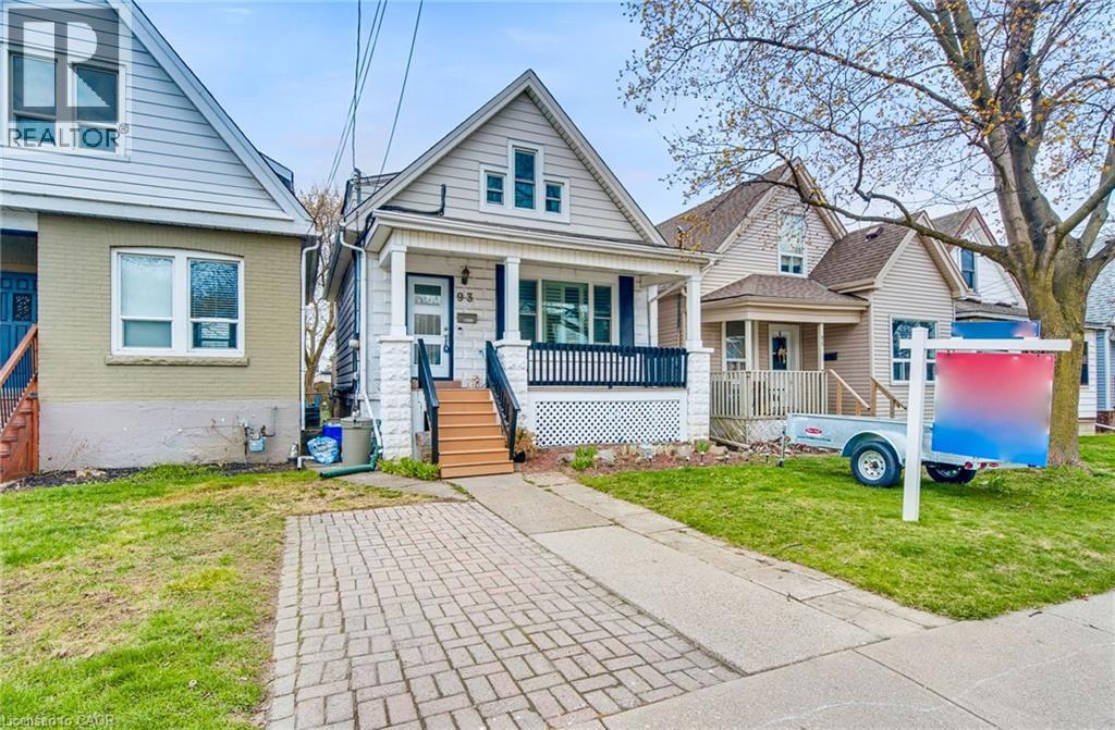 93 E 23rd St, Hamilton, ON L8V 2W7