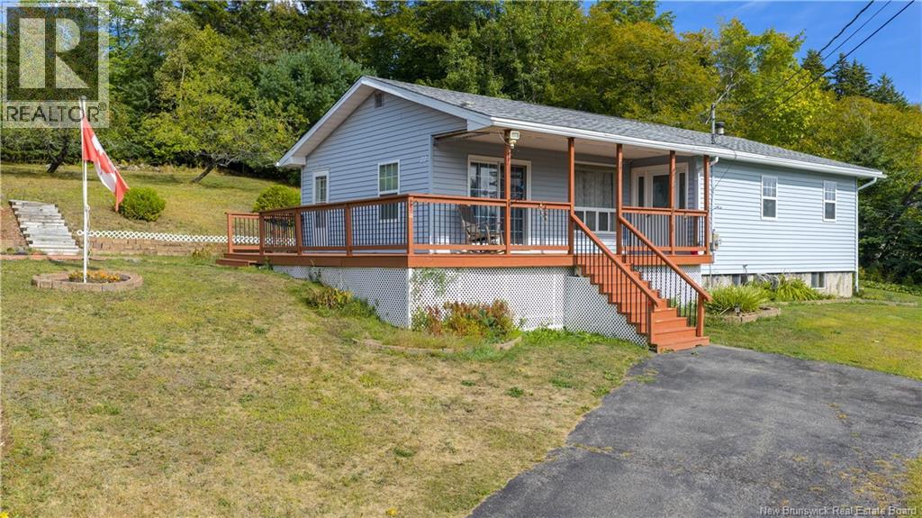 22 Mceachern Rd, Quispamsis, NB E2G 1C1