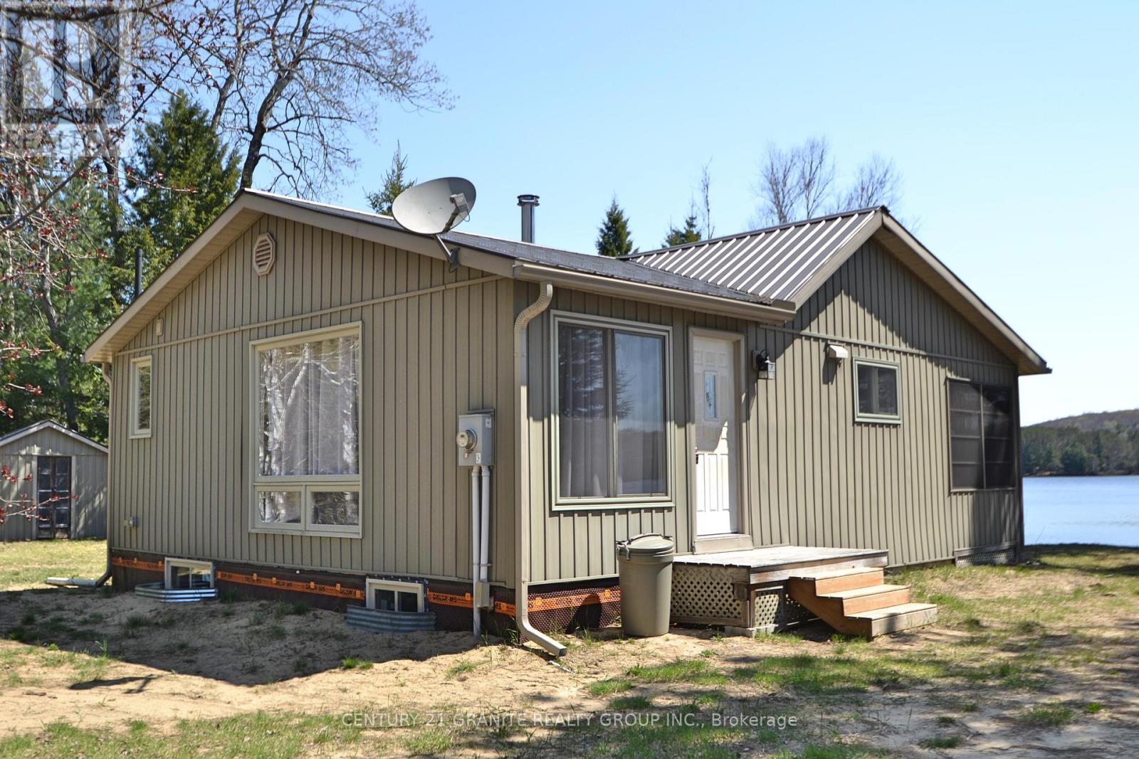 304 Centre Rd, Hastings Highlands, ON K0L 2K0
