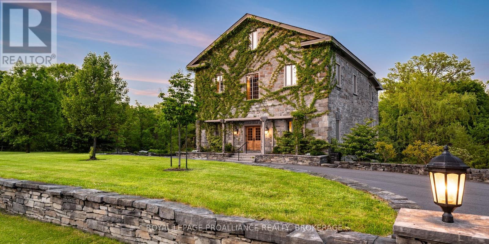46 Concession St S, Stone Mills, ON K0K 3G0