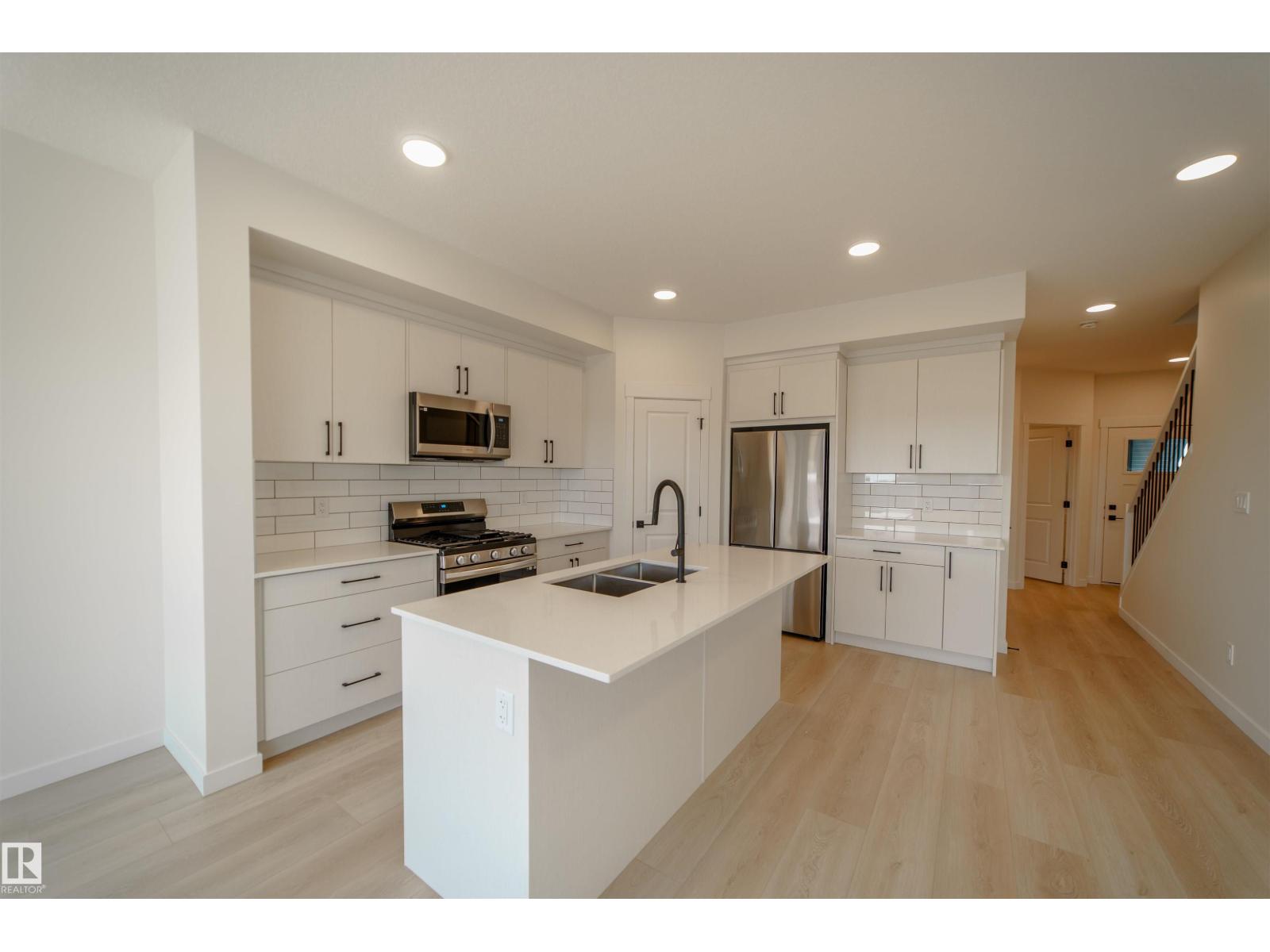 1303 Podersky Wd SW, Edmonton, AB T6W 5E4