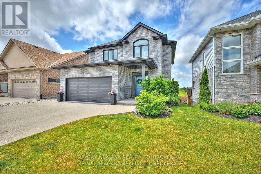 5703 Osprey Ave, Niagara Falls, ON L2H 0M2