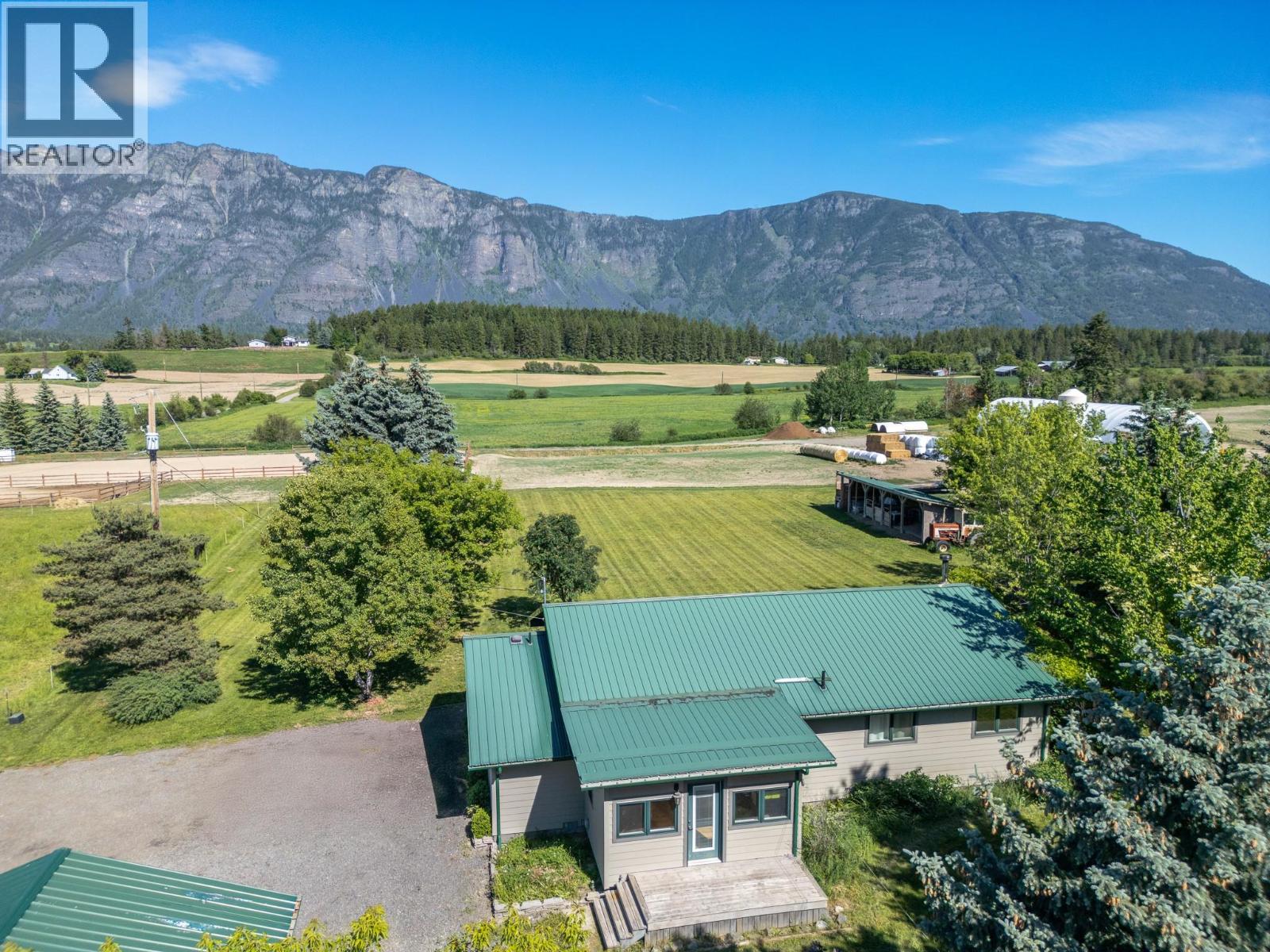 16th Street Unit 2315, Lister, BC V0B 1G2