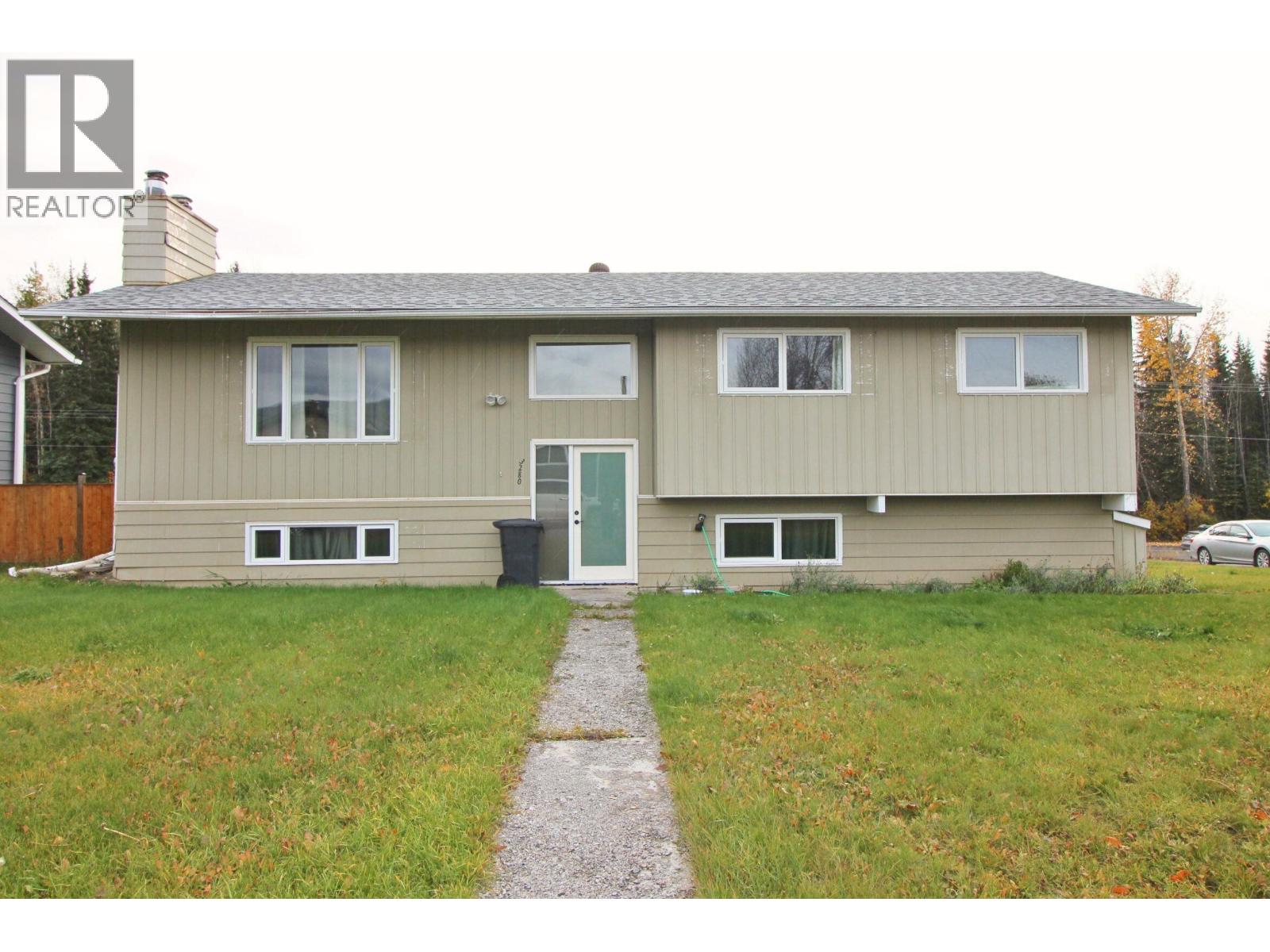 3280 Jewel Rd, Houston, BC V0J 1Z0