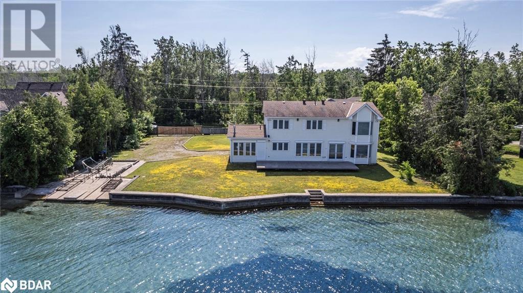 2653 Leonard St, Innisfil, ON L9S 3V3