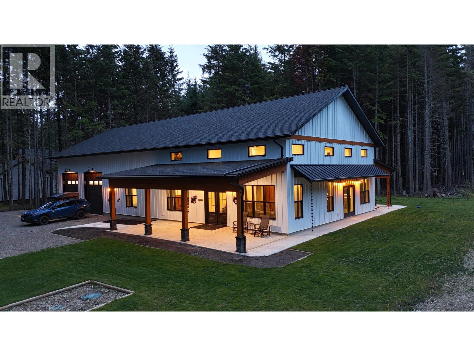 324 Loganberry Ave, Kitimat, BC V8C 0B6