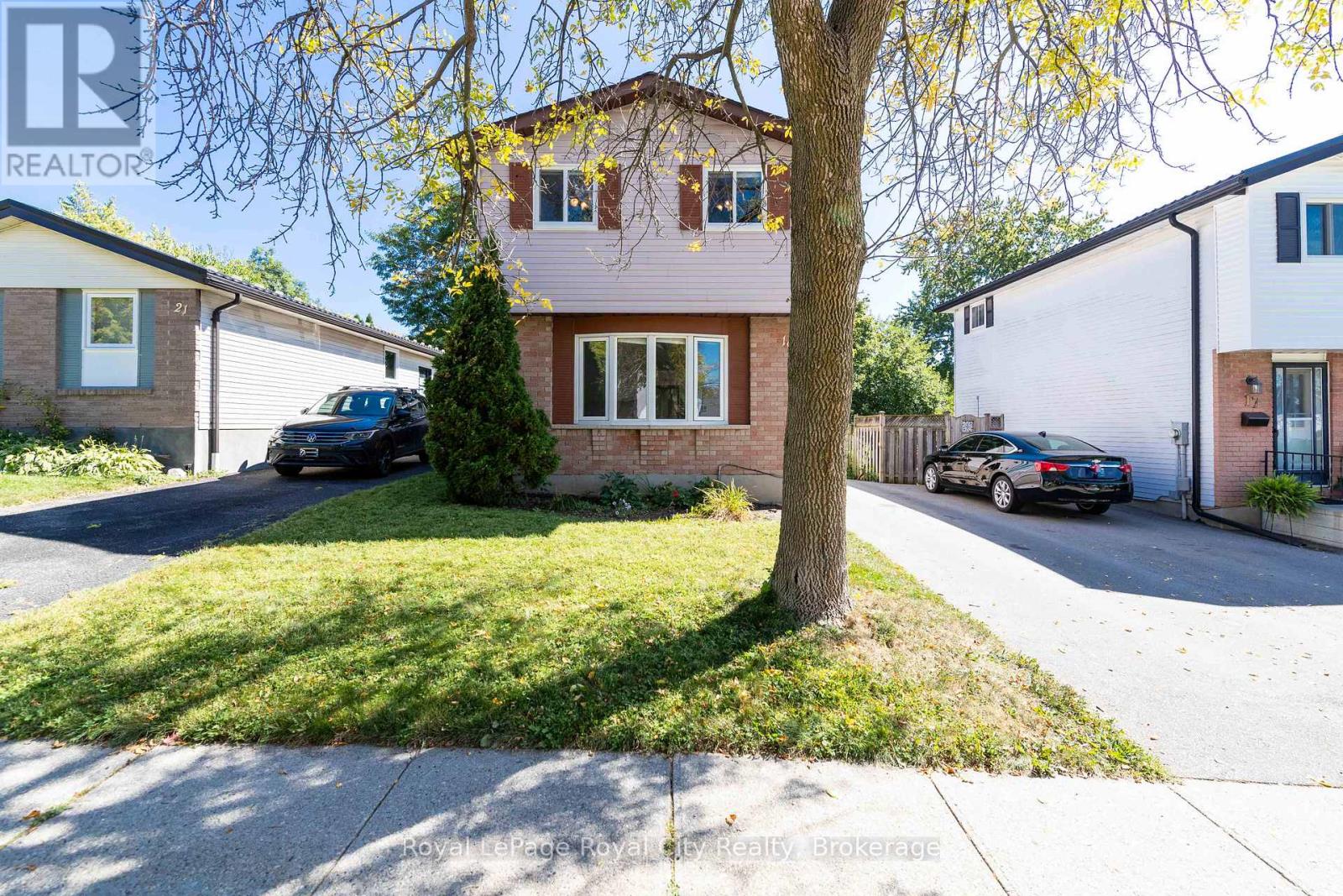 19 Leacock Ave, Guelph Grange Road, ON N1E 6P9