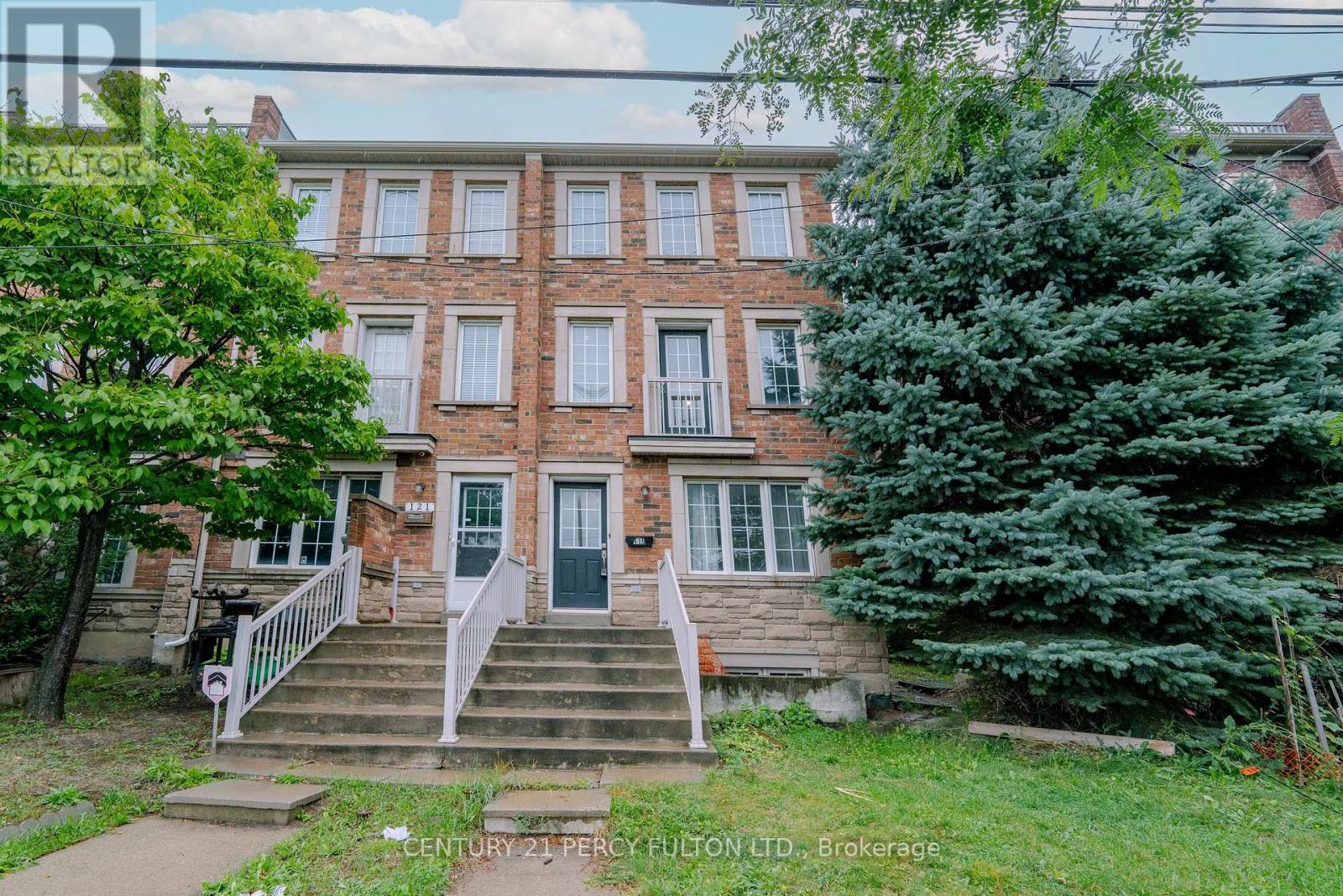 119 Torbarrie Rd, Toronto, ON M3L 1G8