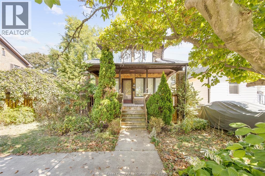 126 Rankin Ave, Windsor, ON N9B 2R5