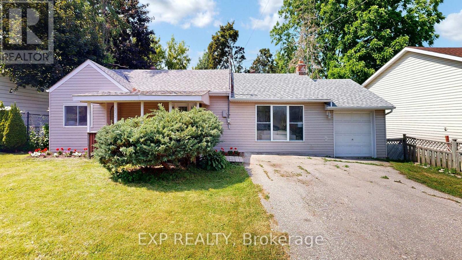 272 Mcmillan Dr, Georgina, ON L4P 3C5