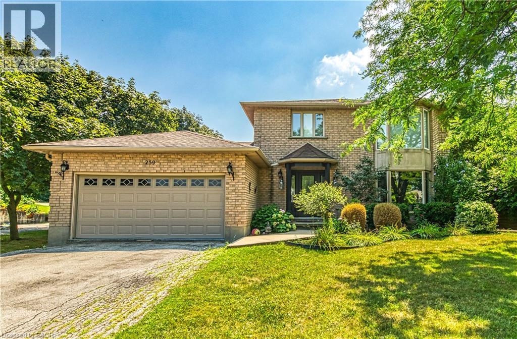 259 Haddington St, Caledonia, ON N3W 1G1