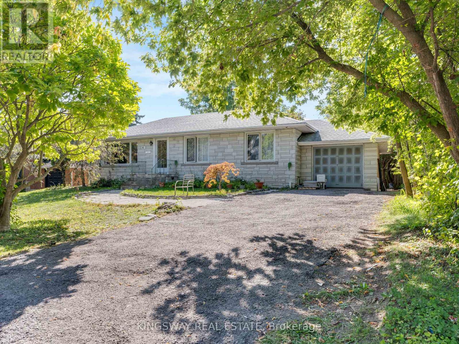 41 Kirk Dr, Markham Royal Orchard, ON L3T 3K8
