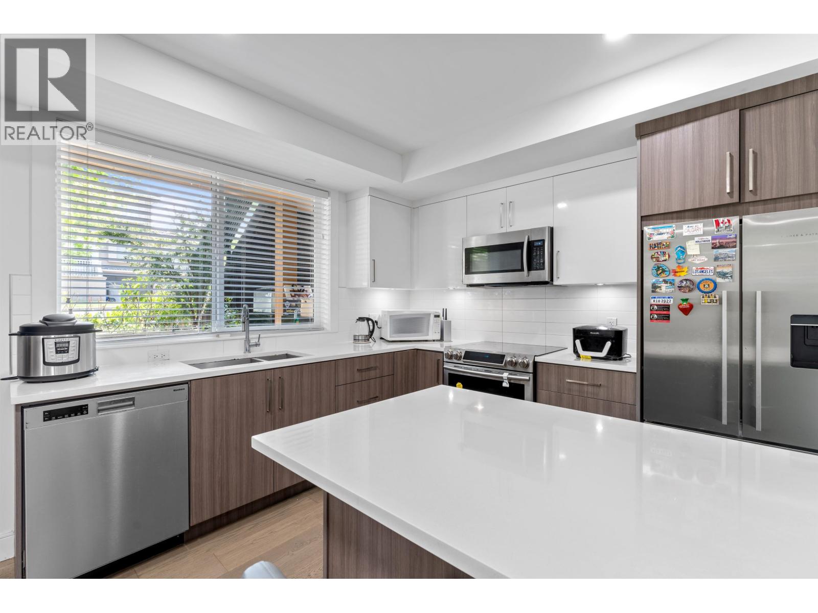 2388 E 34th Ave, Vancouver, BC V5R 0H4