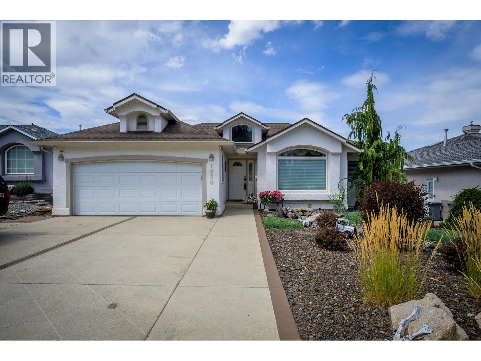 1956 Gloaming Dr, Kamloops, BC V1S 1P8