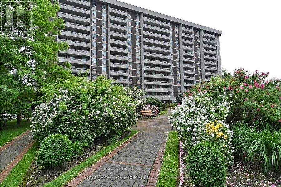 1004 50 Inverlochy Blvd, Markham, ON L3T 4T8