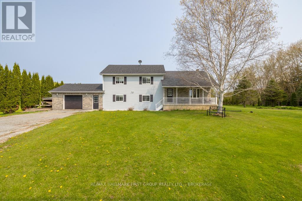 2202 Sands Rd, South Frontenac, ON K0H 1H0