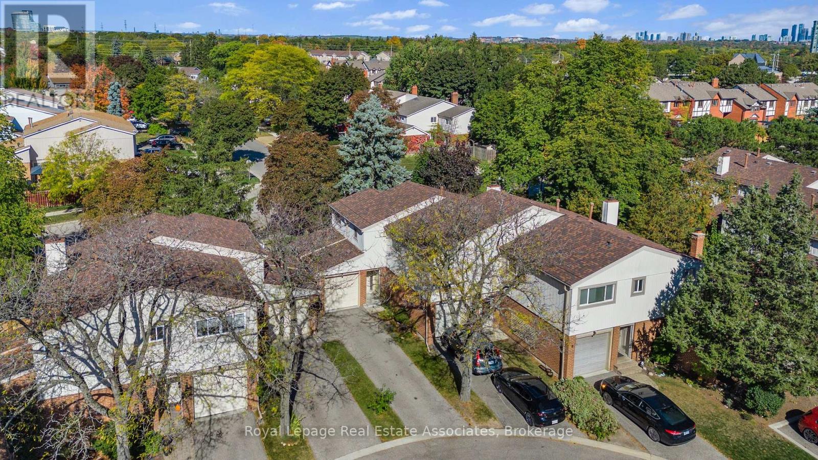 7 3339 Council Ring Rd, Mississauga, ON L5L 2A9