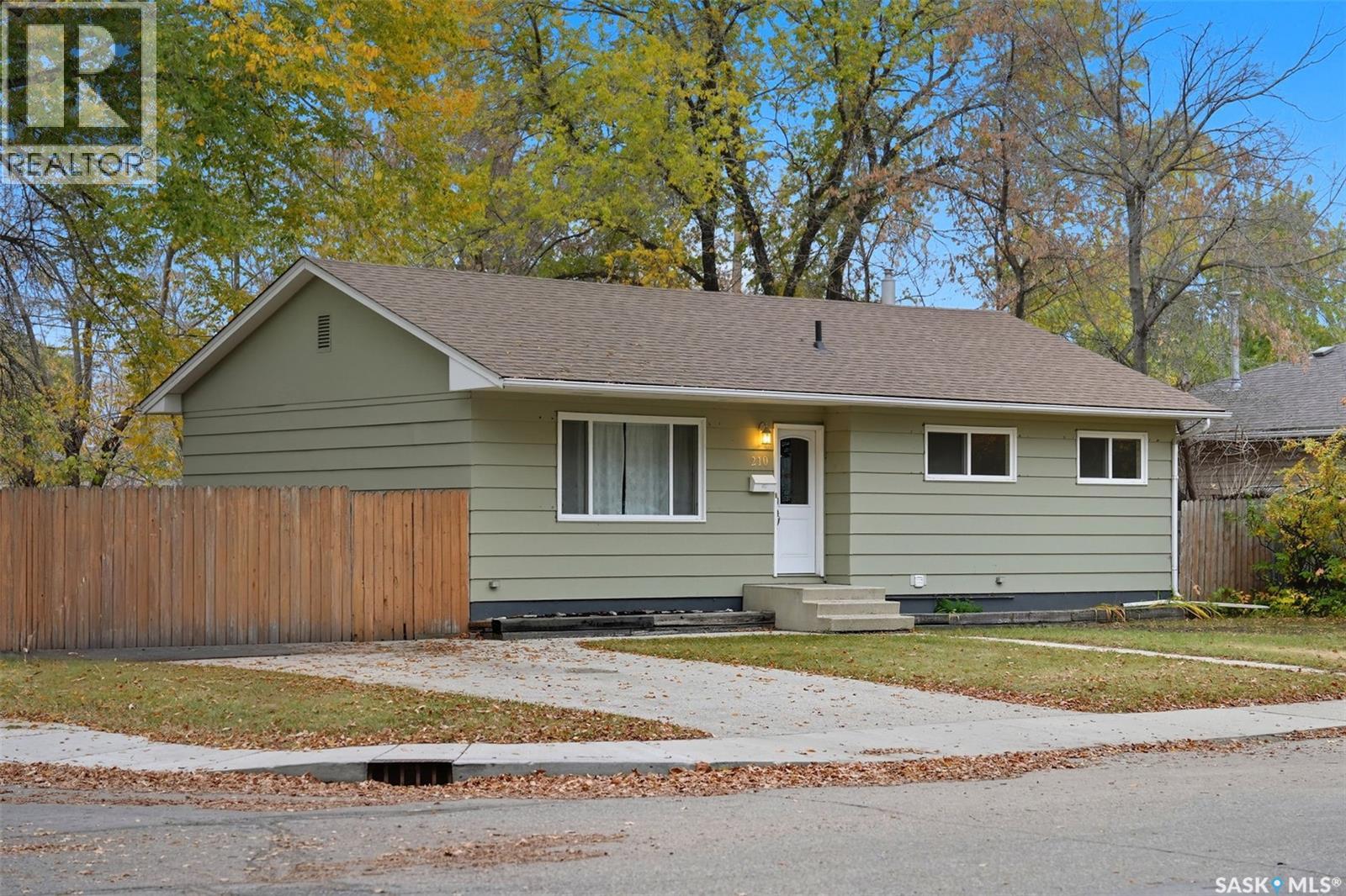 210 Cascade St, Saskatoon, SK S7J 0M3
