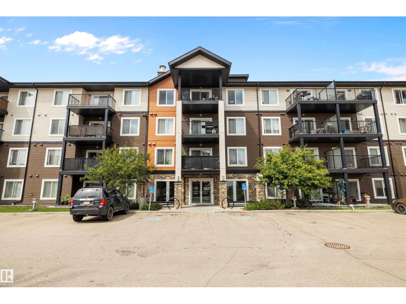 142 Ebbers Boulevard Northwest #302, Edmonton, AB T5Y 3W2