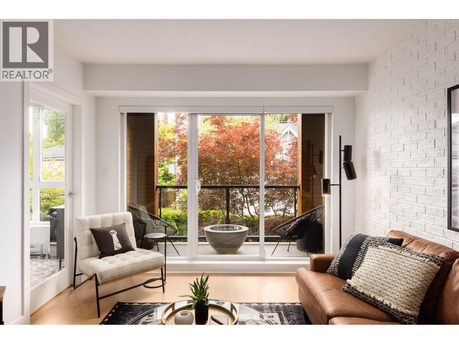 2020 W 12th Avenue Unit 203, Vancouver, BC V6J 0C5