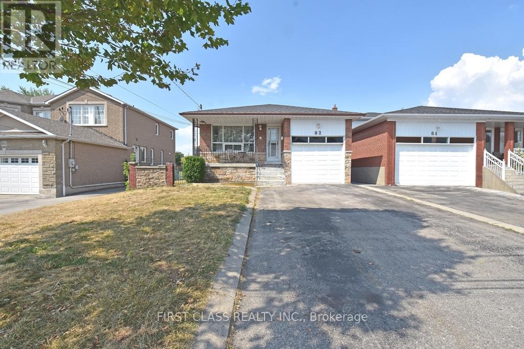 82 Gooderham Dr, Toronto, ON M1R 3G7