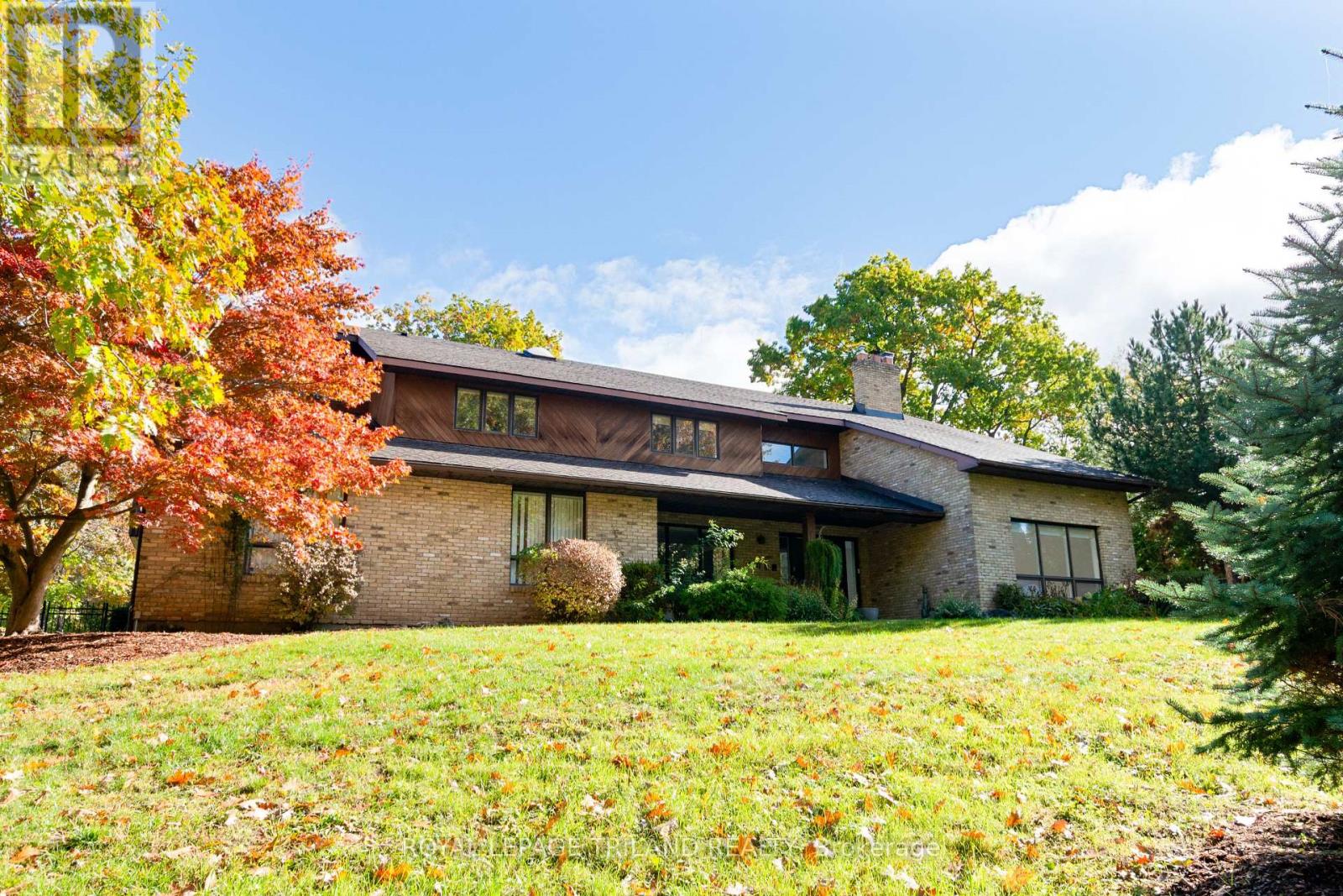 700 Westmount Hills Dr, London, ON N6K 1B2