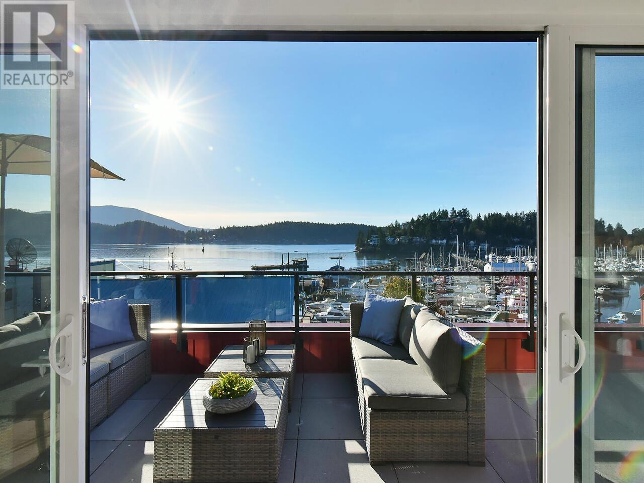 263 Gower Point Road Unit 101, Gibsons, BC V0N 1V0