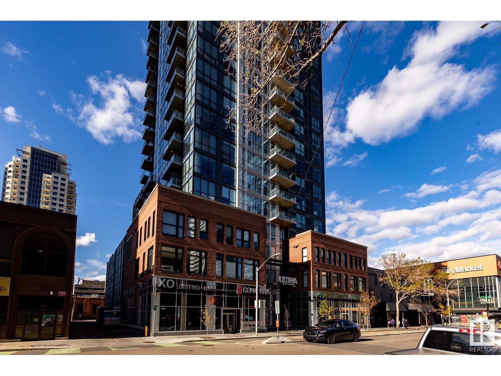 10238 103 Street Northwest #609, Edmonton, AB T5J 0G6