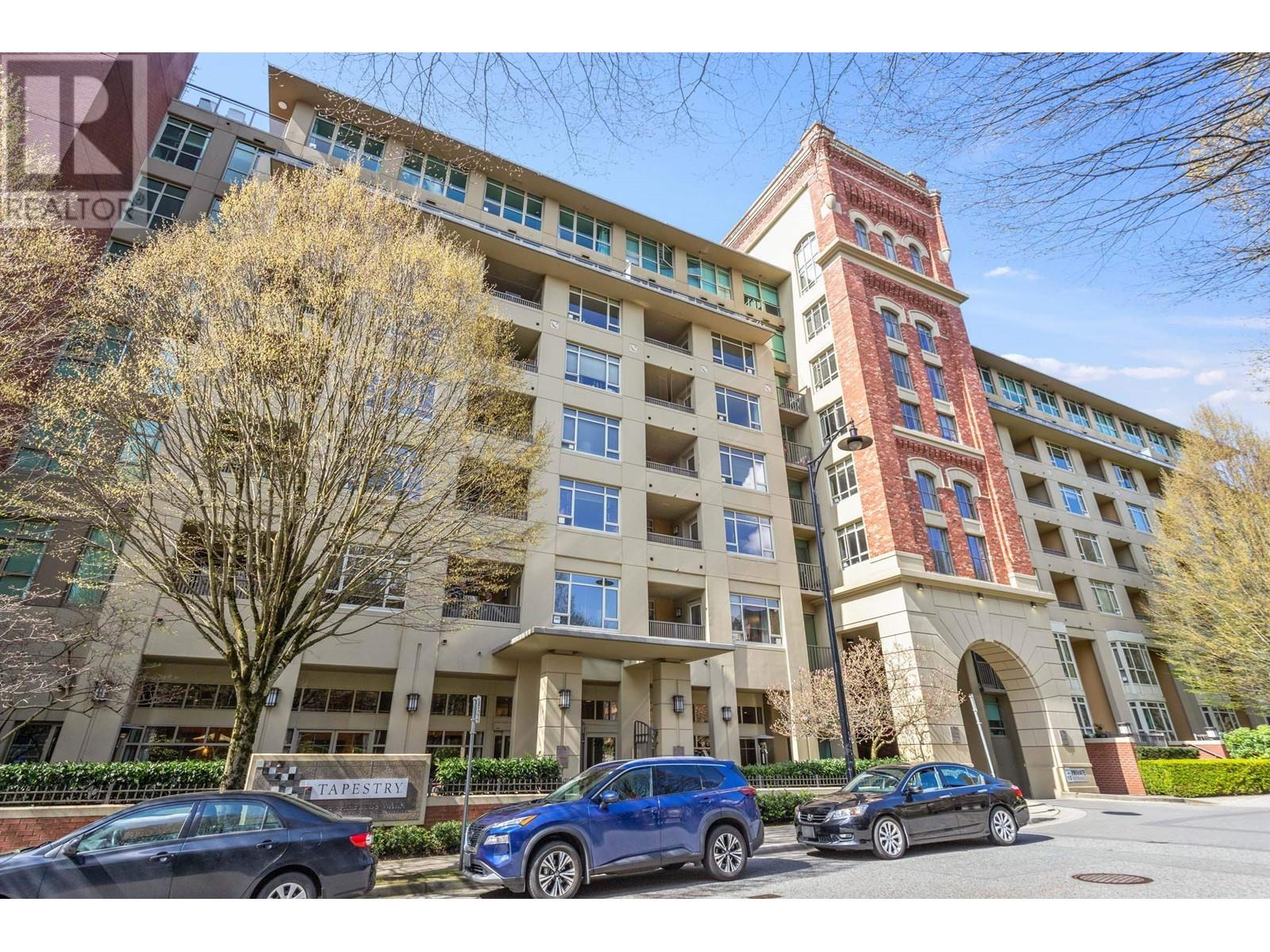 2799 Yew Street Unit 702, Vancouver, BC V6K 4W2