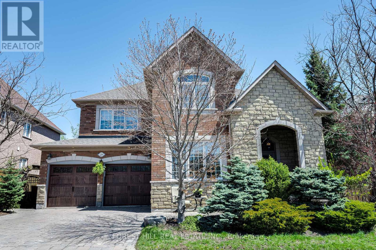 29 Red Cardinal Trl, Richmond Hill, ON L4E 3Y5