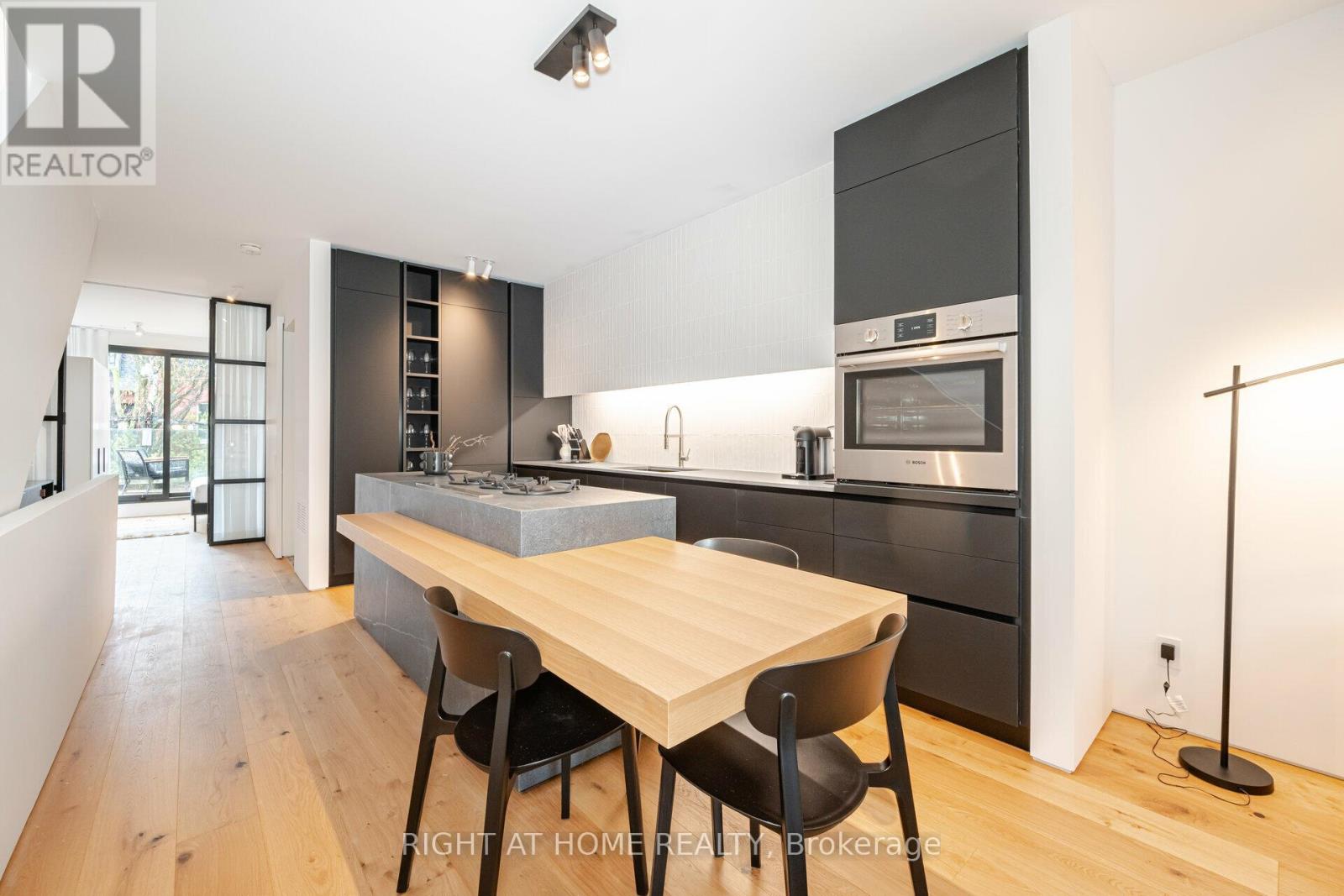 259 Lisgar St, Toronto, ON M6J 3G8