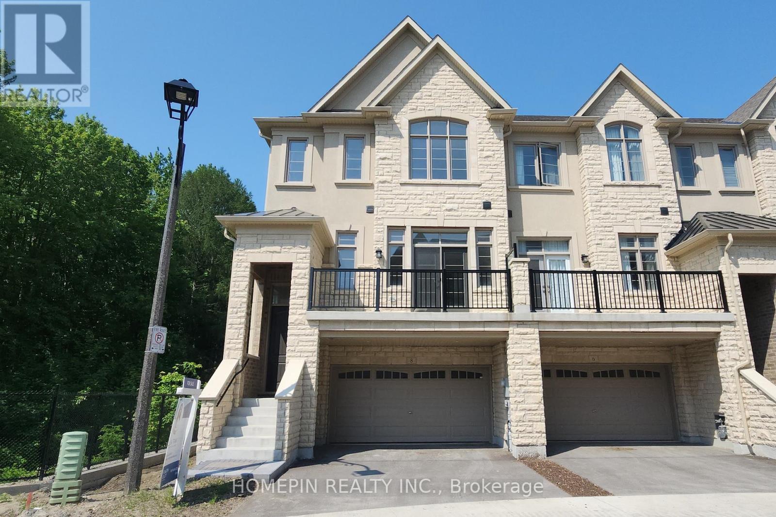 8 Gardeners Ln, Markham Angus Glen, ON L6C 3L5