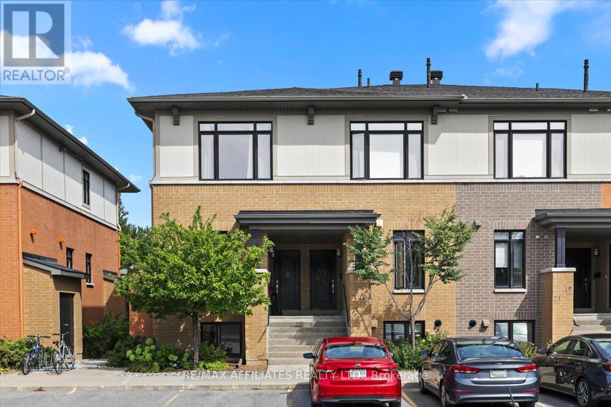 3 23 Bergeron Private, Ottawa, ON K1C 0C2