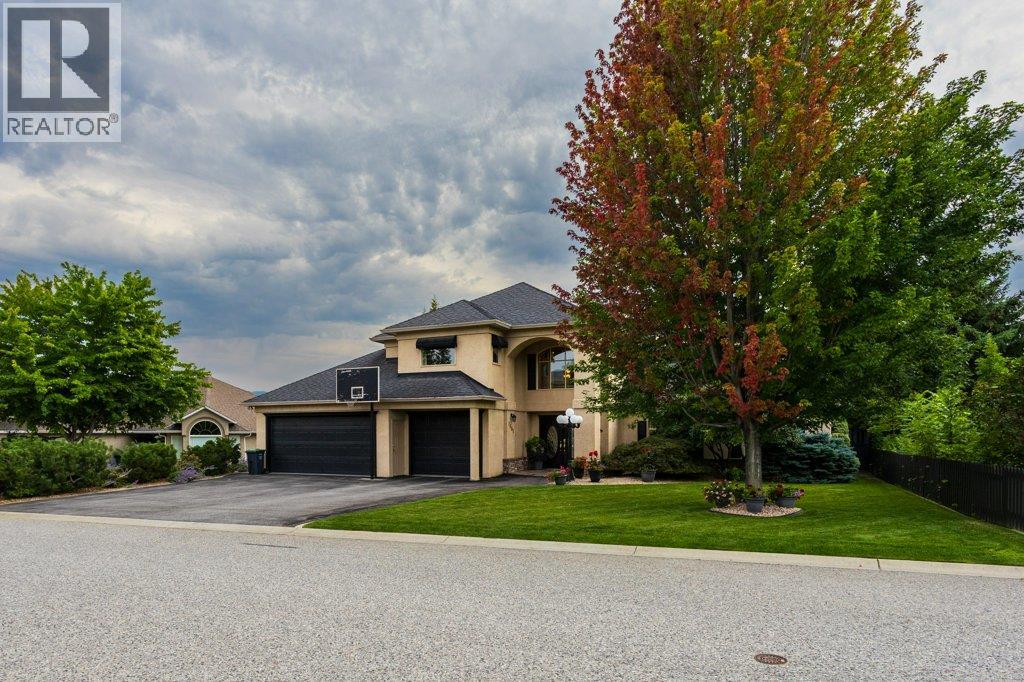 1061 Avondale Pl, West Kelowna, BC V1Z 3J9