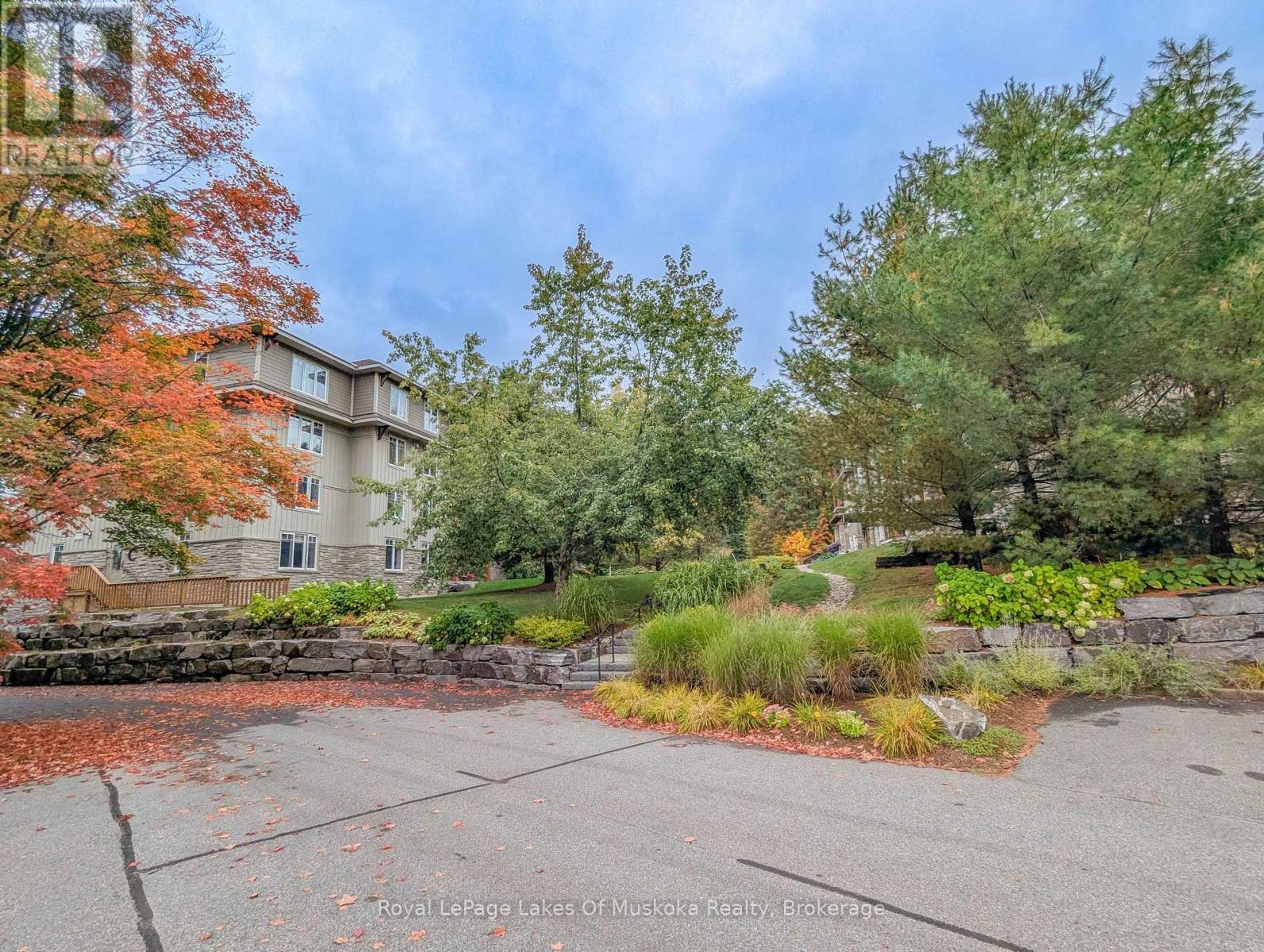 203 391b Manitoba St, Bracebridge, ON P1L 0B6