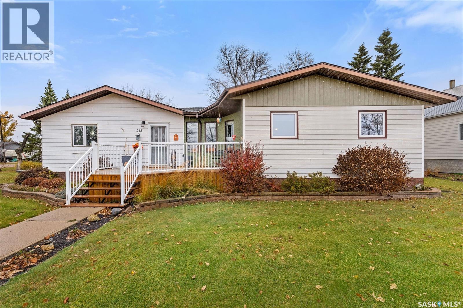 213 1 Street, Beatty, SK S0J 0C0