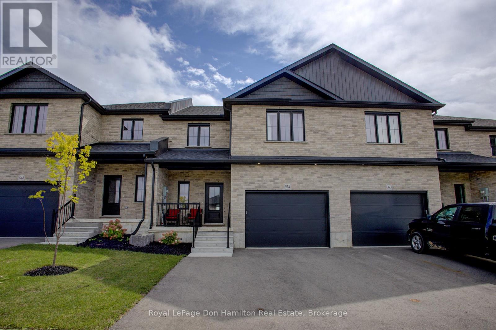 654 Wray Ave S, North Perth Listowel, ON N4W 3K9