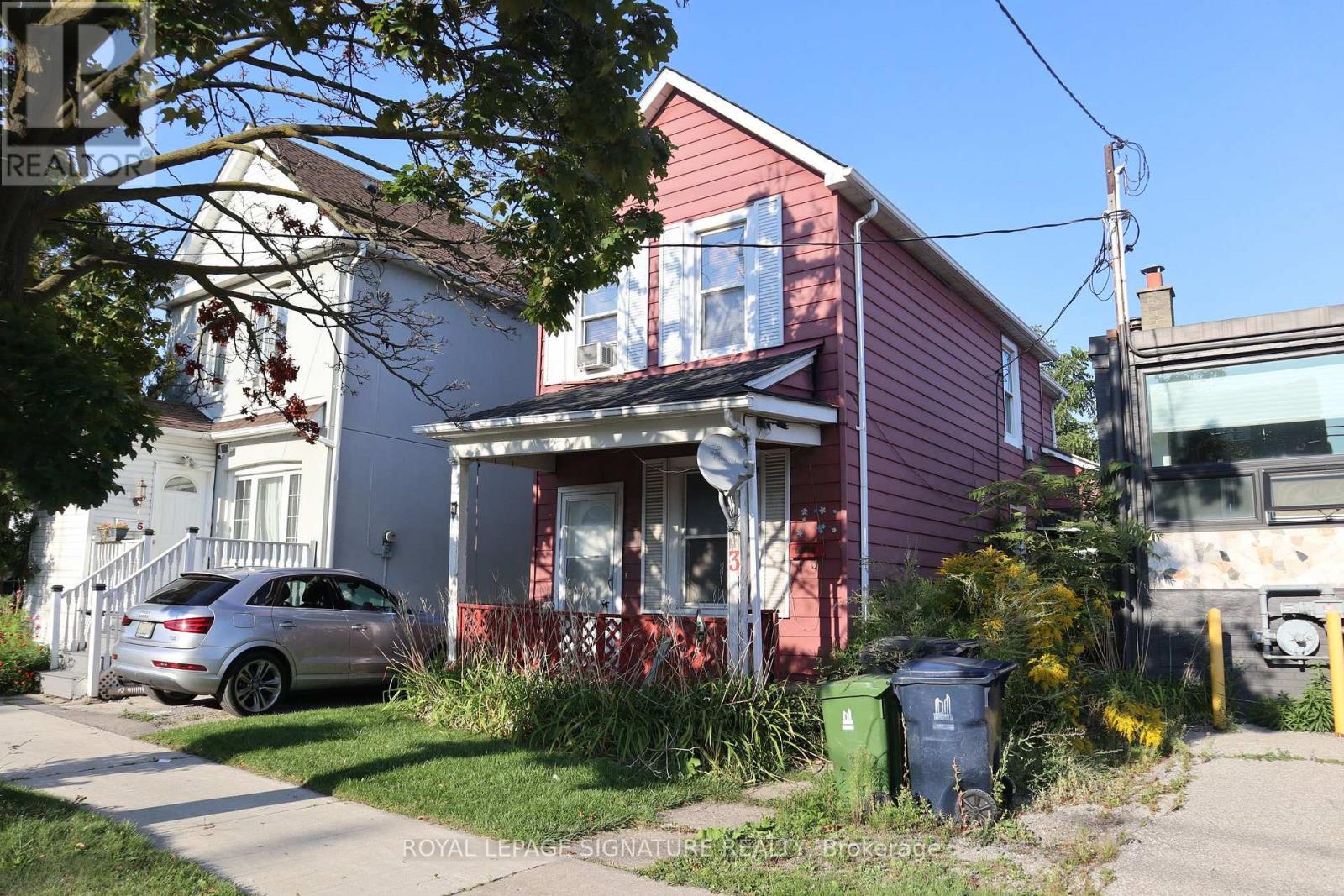 3 Toffee Ct, Toronto, ON M8V 3B9